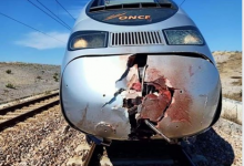 Photo of شخص يلقي بنفسه أمام مقدمة قطار فائق السرعة “البراق” و جثته تتحول إلى أشلاء متطايرة