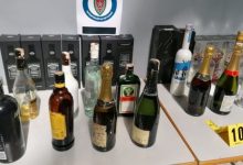 Photo of الشرطة بفاس تحجز كميات ضخمة من المشروبات الكحولية مزورة